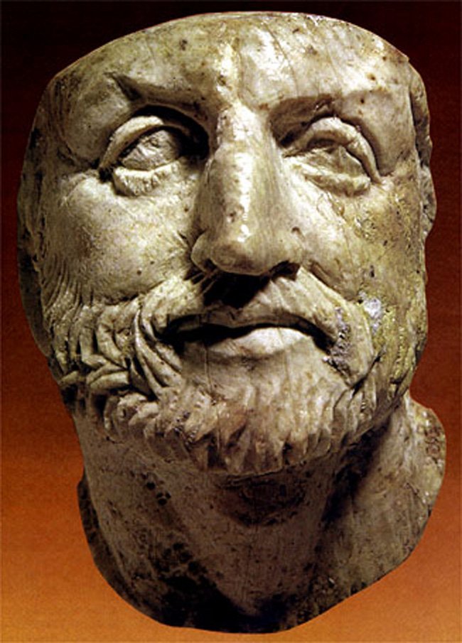 #OnThisDay in 1992, the Greek archaeologist M. Andronikos died. He is famous for one of the greatest archaeological moments in #history. The Discovery of the royal #Macedonian tombs in #Vergina, #Macedonia, #Greece.  🇬🇷🇬🇷

#Archaeology #Aegae