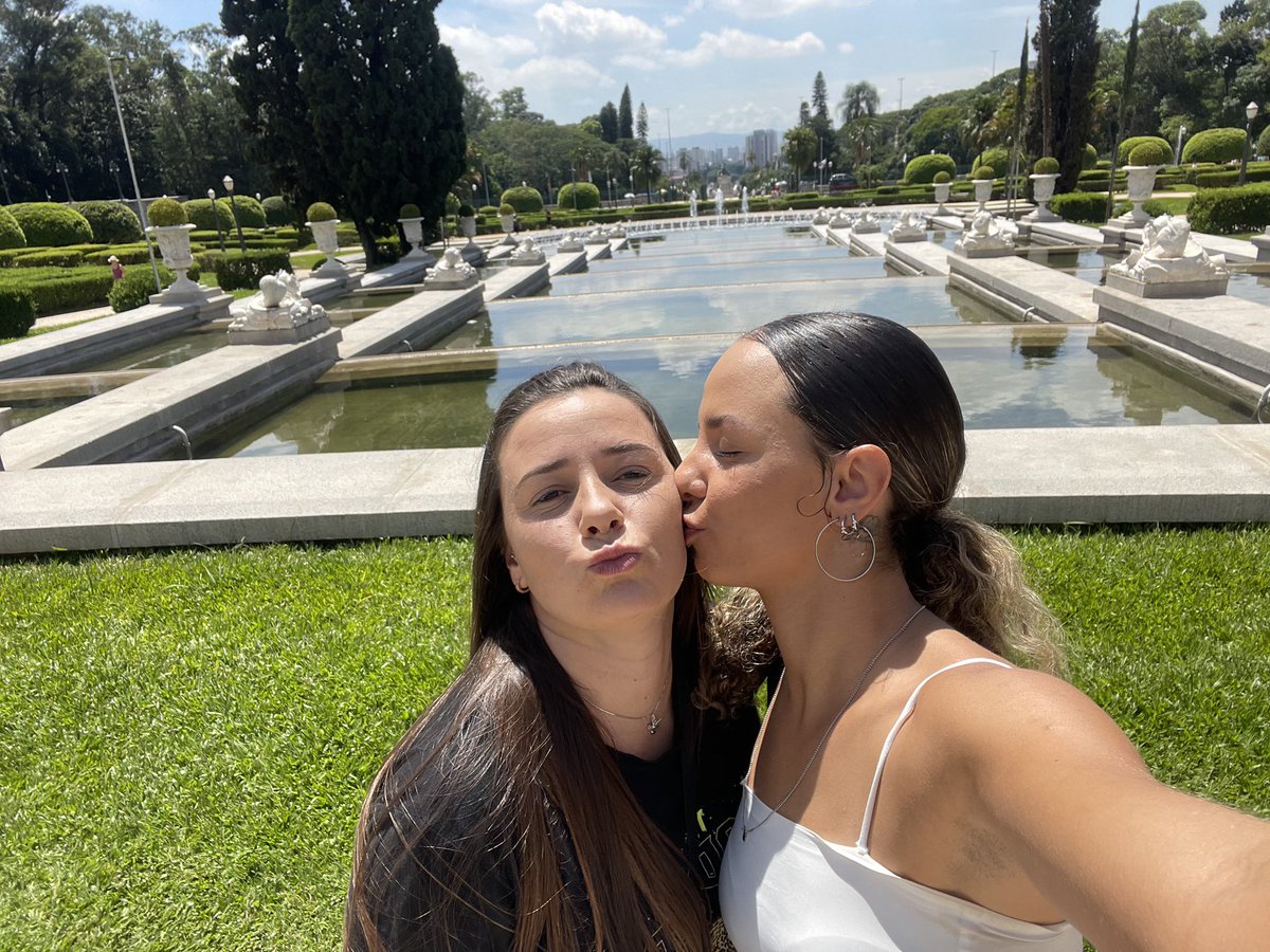 helinnha's tweet photo. Beijinho doce 🥹♥️ https://t.co/f7op5uBkX7