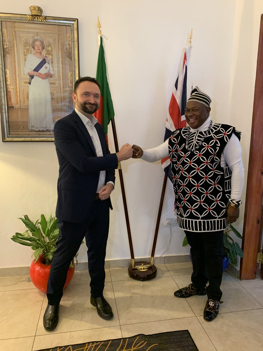ChrisDennysUK's tweet photo. It was wonderful to meet Hrh the Fon of Oku and members of his leadership. We tasted the famous Oku White Honey 🍯 🐝 and discussed the ways in which the community strives for peace in the North West region of Cameroon🇨🇲 . @fon_oku https://t.co/nQVVwdnIWT