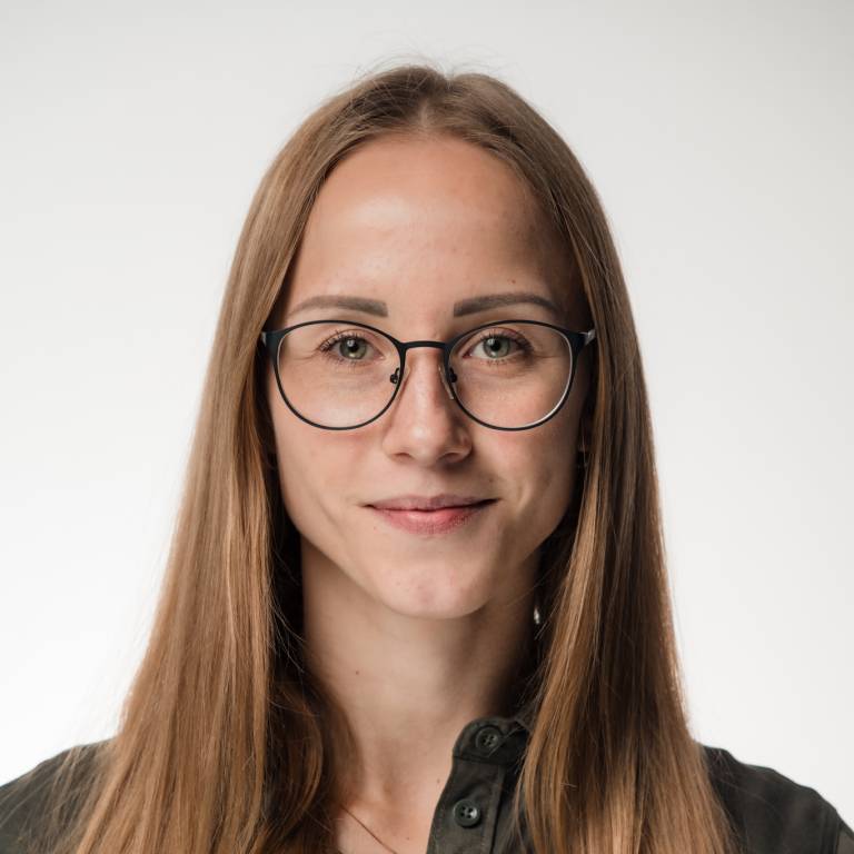 jtorres_phd's tweet photo. 📢 PhD Defence "Direct Communication Radio Interface for New Radio Multicasting and Cooperative
Positioning" by @NadezhdaChukhno 
 
📅 Monday April 3rd, 2023
🕚 From 15:00 (CEST🇮🇹)
📍 Aula di Teledidattica @UniRCMedi

@A_WEAR_Project @geotecUJI https://t.co/FzMOE4UYrQ