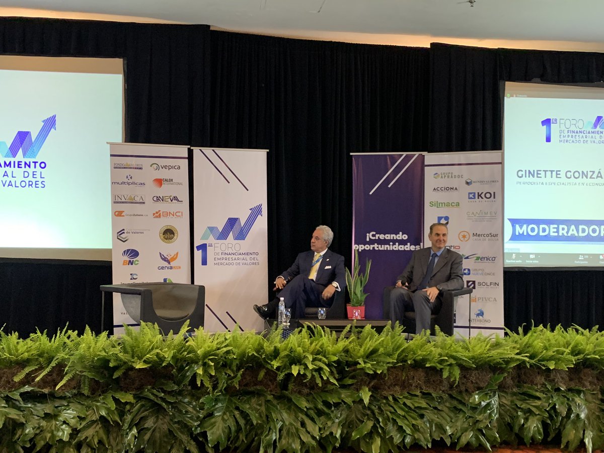 Bolsacaracas's tweet photo. #ForoSunaval | José G. Tineo, de @grupofivenca: “el mercado de valores es una alternativa más para las empresas para conseguir fondos para su crecimiento” https://t.co/qOB5cCxifq
