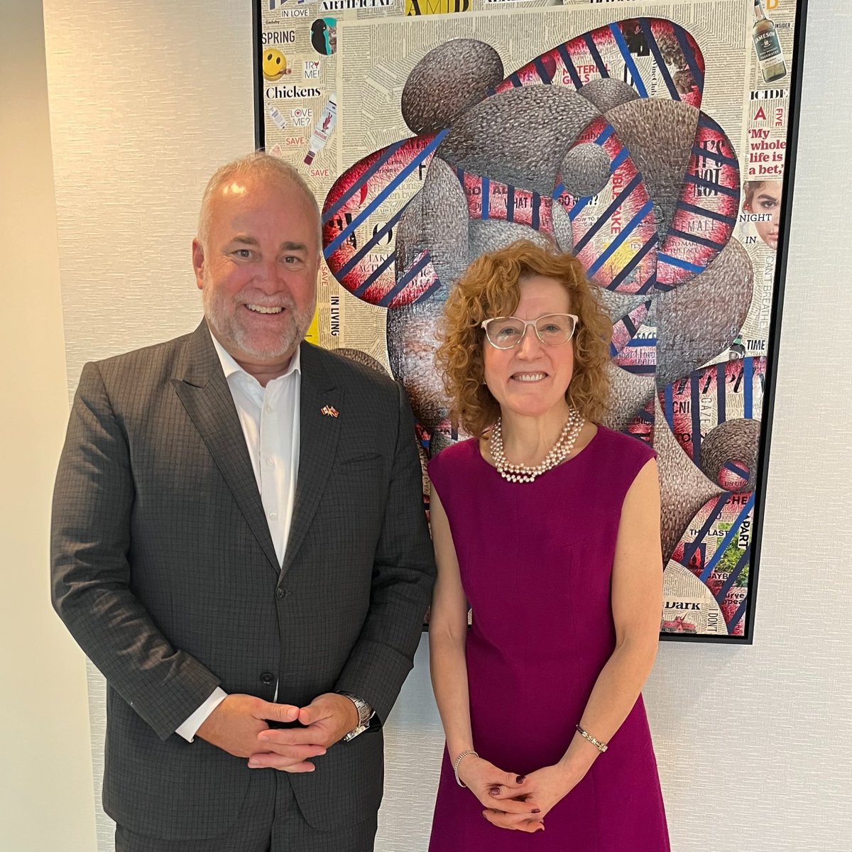 CanadianFuels's tweet photo. Great to see @ToddSmithPC, Minister of Energy - Ontario, at the Integrated Energy Planning Roundtable. 

Thank you @QUESTCanada for the opportunity to participate alongside fellow #energy stakeholders. 

#Ontario #ONpoli #Drivingto2050 https://t.co/i2UjSAQvdf