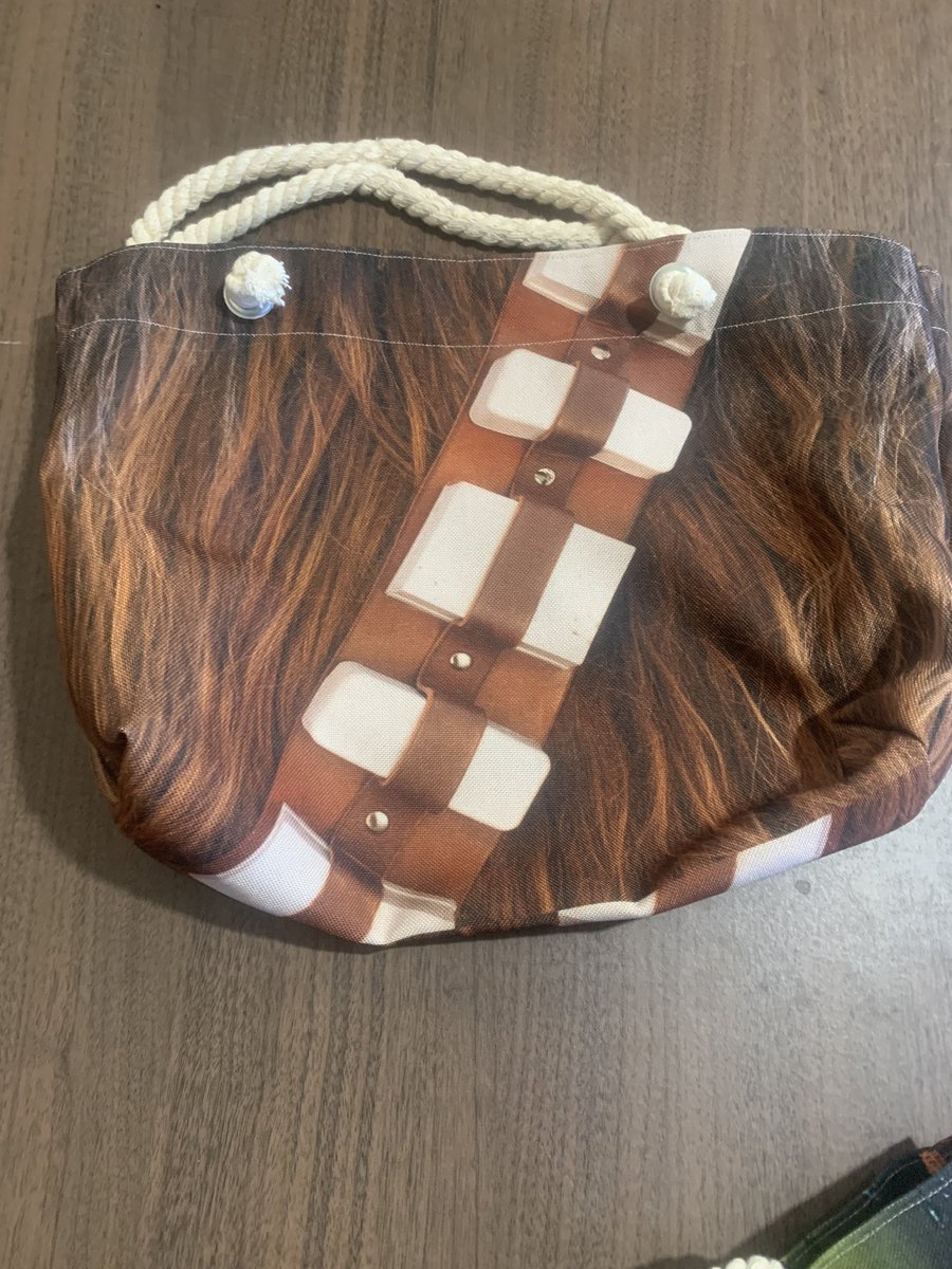 hoodiesnfs's tweet photo. Buenos días fologuers, a ver quien quiere una de estas gratis??
Requisitos:
Darle rt a este tuit.
Seguirnos.
Pagar solamente el envío.

Al llegar al rt 100 hacemos el sorteo entre los rt https://t.co/KqWqCRUdC8