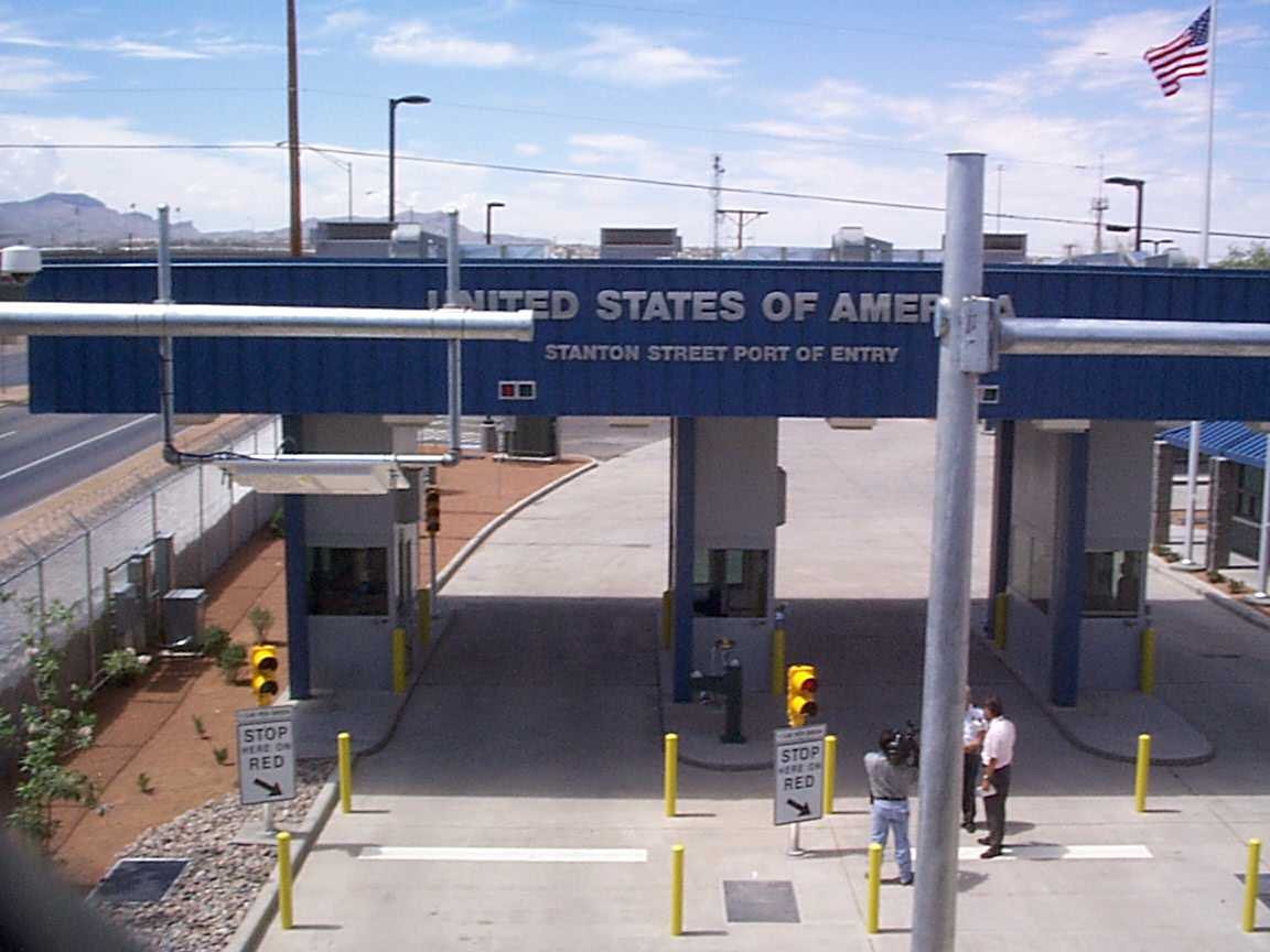 dennly109's tweet photo. #Sonje: Si ou te rantre sou fwontyè #Meksik, ajan imigrasyon te tyeke w, ou gen I-94, ou gen estati “Parole granted at a port of entry)”. Ou kalifye pou aplike pou kat travay #Etazini depi jou w rantre a. Ou kapab aplike pou azil tou aprè w rantre. Pataje tweet sa se enpòtan. https://t.co/K2kUfVFZfm