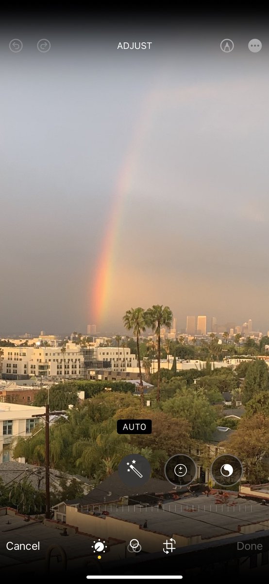 Kimdpope's tweet photo. #rainbowsla #rainbowshollywoodhills #rainbowsfrommybalcony @KTLAMorningNews https://t.co/Bbxx7KhIld
