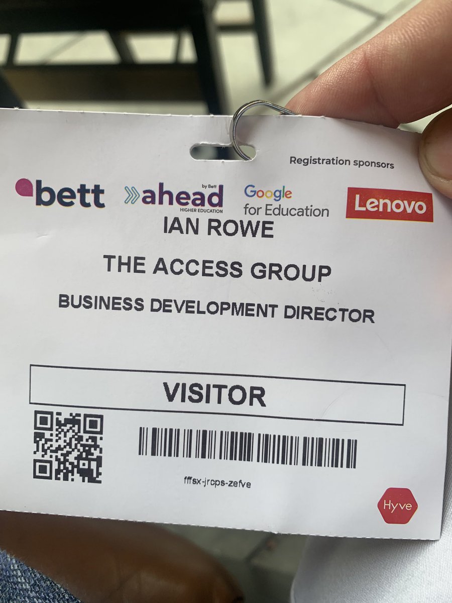 ianatpod's tweet photo. Minding my own business on the tube and a lady stops me and says “⁦@TheAccessGroup⁩ - you are a great company- I work really closely with your hospitality team and that ⁦@DesignMyNight⁩ is brilliant”! https://t.co/CSQjpOPK2q