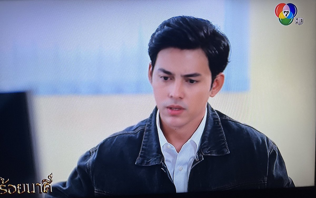 MSriwan's tweet photo. หมวดทอมเครียด〰️ยังหล่อเบย😜
กำลังสนุกเลยค่ะ🎈🎈🎈
#สร้อยนาคีep11 #หมวดทอม #ch7hd
#mariew #riew #ริวภัทรพงศ์ https://t.co/B0bKzqnqJv