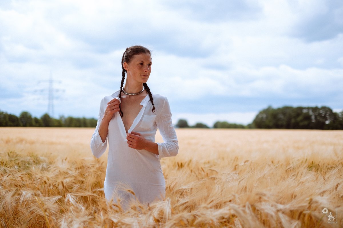 MagistusFoto's tweet photo. IN THE FIELD by https://t.co/51FUofwIvT with the wonderful #nudeart #model @PainterGirl5  posing half #naked #topless in sheer clothing in a #sensual cornfield #photoshoot last summer near #hannover https://t.co/0nATGpdrm6
