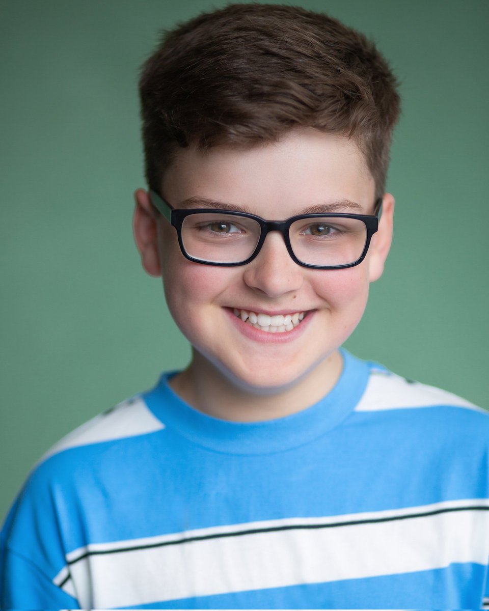 MainAnnemarie's tweet photo. @seanboyleagent Matthew's got a real natural smile.... When the teenager hormones are having a day off 🙄😂😂
@ITRInTheRoom https://t.co/Yzdf6PA6M5