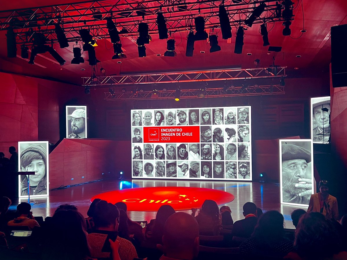 Romi_RFR's tweet photo. Muy interesante el encuentro #ImagenDeChile2023. Me gustaría destacar la presentación de Larissa Perdomo, en que señala al Deporte como un elemento identitario que puede posicionar y definir la imagen país.  #ProChile #AmdChile @amd_chile https://t.co/d9Ie27Eqr2