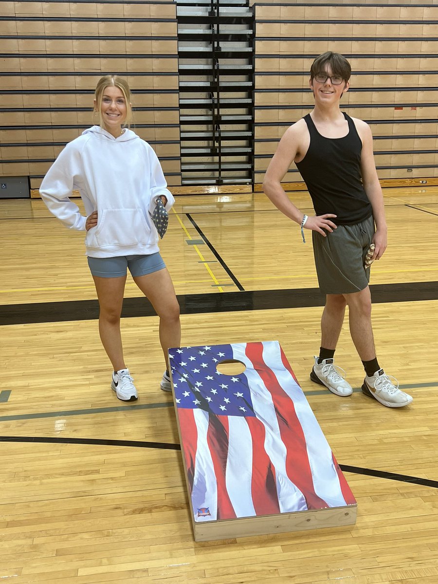 Cornhole Winners coming back from being last seed to win it all💪🏻🐾 #RecSports