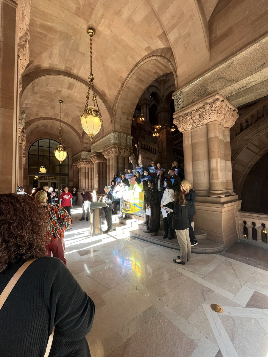 LaborReligion's tweet photo. We’re back in the Capitol this am, this time demanding that the state fund the Public Campaign Finance Board #FundthePCFP!
Our communities deserve a state government responsive to the needs of the people, not big industry donors and the wealthy elite—we need #fairelections now! https://t.co/anHWZyVBLd