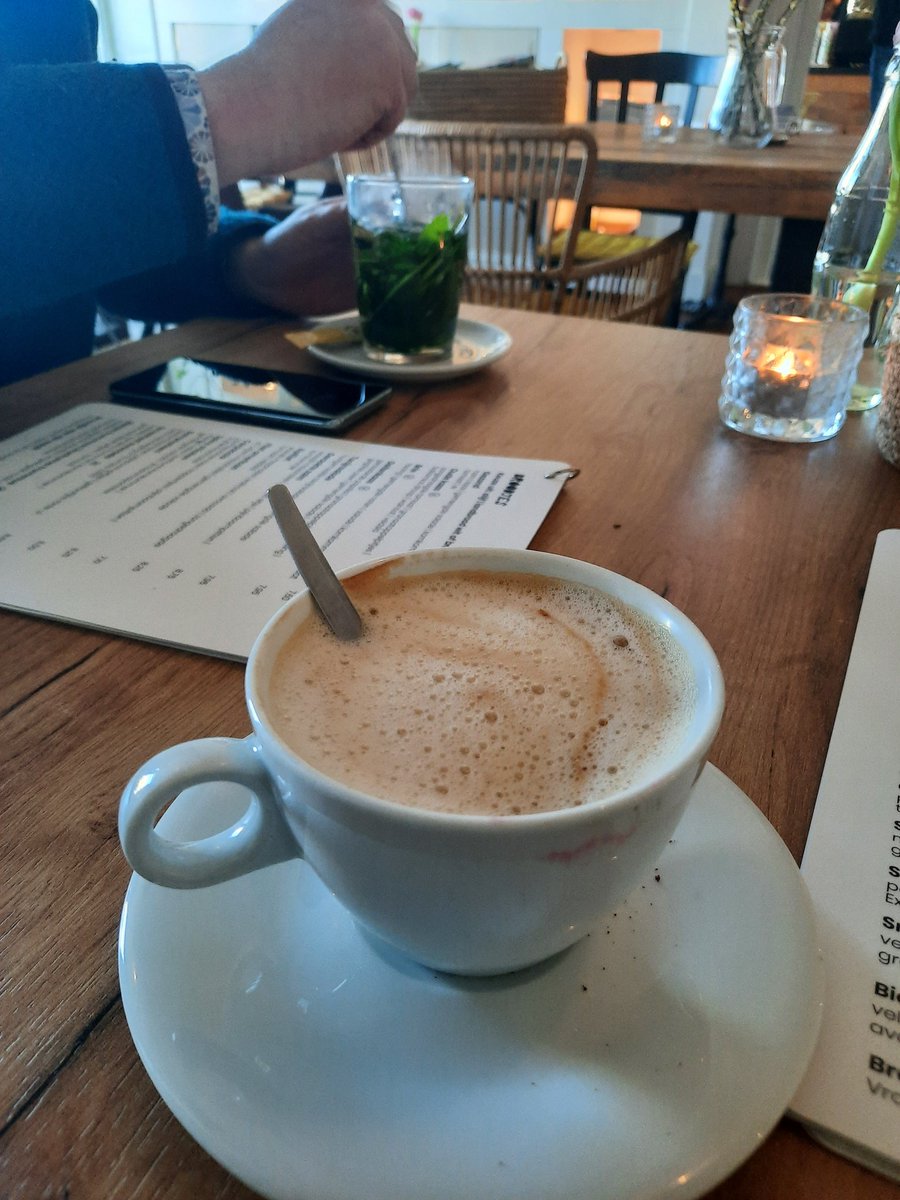 carrie7711's tweet image. #vunzigewoensdag ?
#nehh 

#vierdelente ❣️