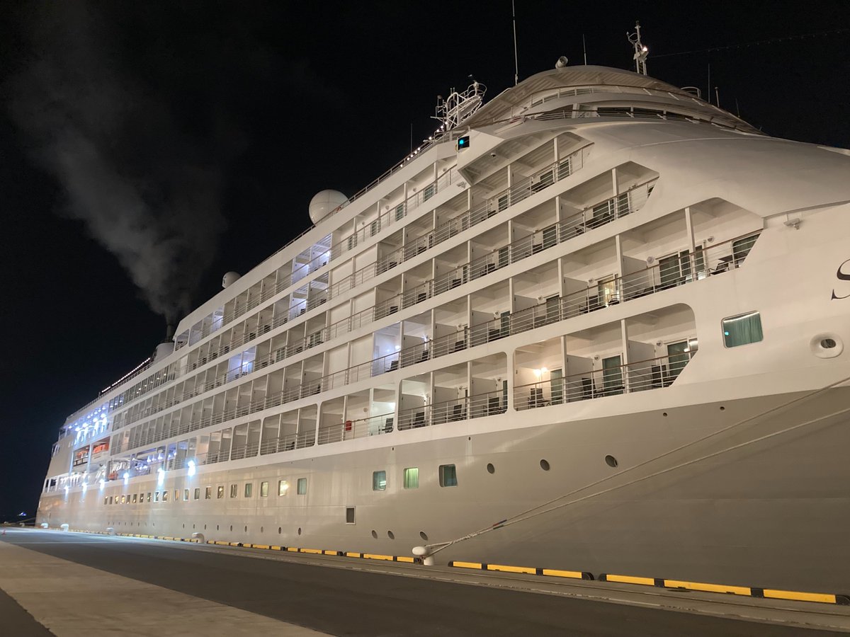 Cruise_Terminal's tweet image. 本日朝より入港していたSilver Whisperが先ほど出港していきました🚢
次は再来週にまた入港の予定が入っています🛟
＃東京国際クルーズターミナル　#Silverwhisper