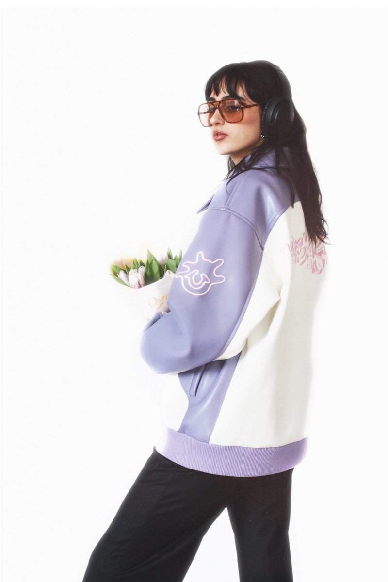 vetmamagazine's tweet photo. 🔔 BLOSSOM LEATHER JACKET - @aryes_____ 

Ouverture des précommandes (1 semaine) des vestes le 5 avril à 19h au prix de 145€

Free gift pour les premières commandes https://t.co/LcZVMq7cBS