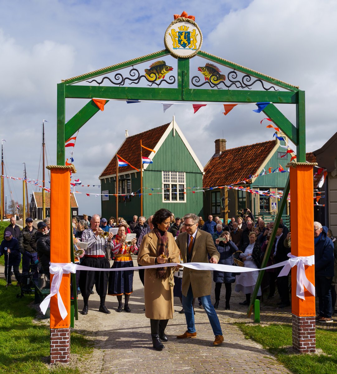Persbericht: Staatssecretaris Gunay Uslu opent jubileumjaar Zuiderzeemuseum
bit.ly/3KkC6wA