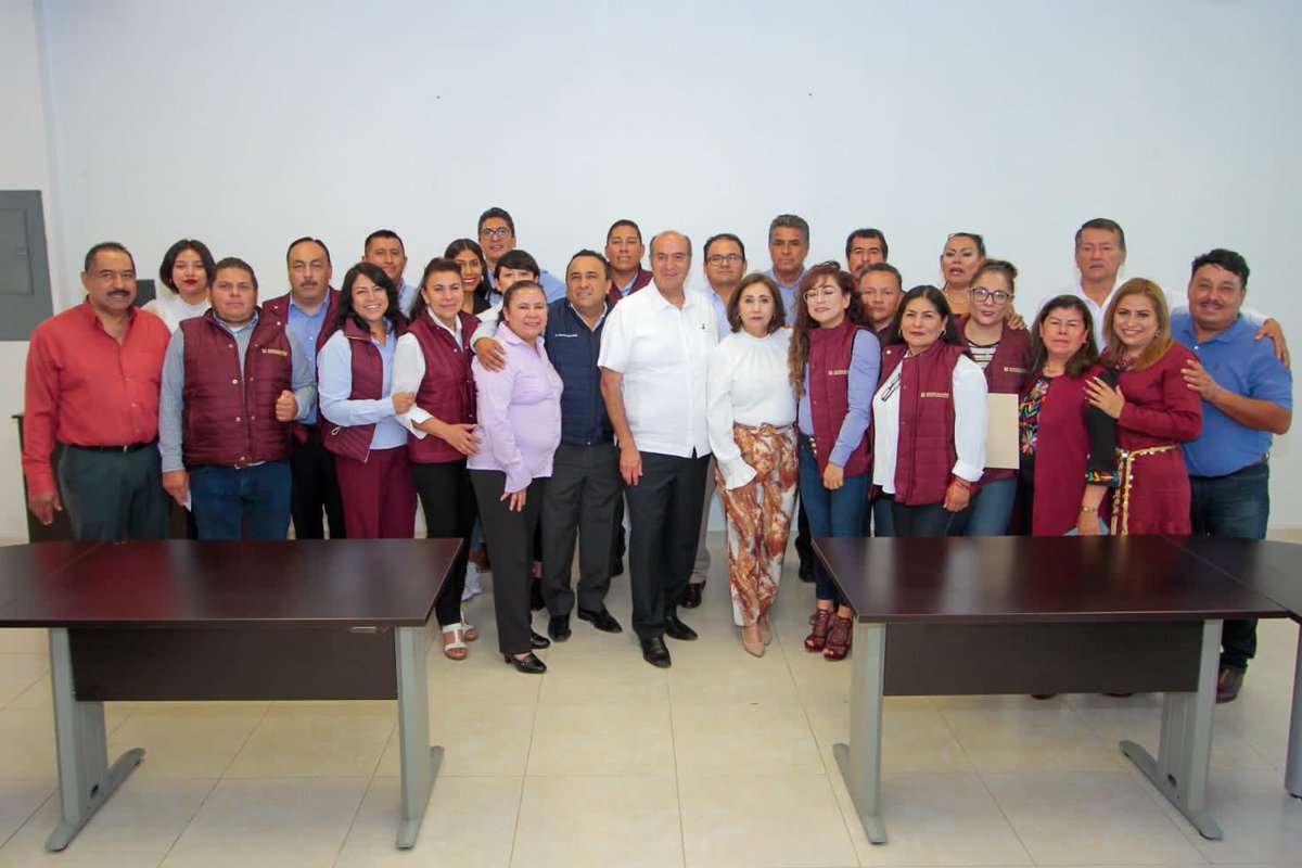 Para el gobierno que encabeza el gobernador <a href="/juliomenchaca_/">Julio Menchaca</a>, atender a las y los hidalguenses de todas las regiones es una prioridad, hoy en nuestra visita por la región Tula-Tepeji iniciamos actividades en #ServiciosRegionalesTula para acompañar a la comunidad educativa en la