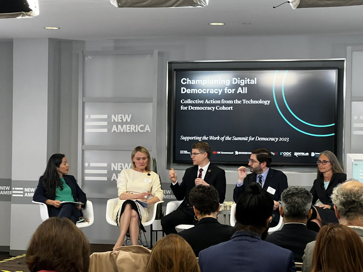 Wonderful conversation this morning on the importance of building inclusive digital public infrastructure and strengthening tech for good governance. 🛜 Thank you for hosting @DIGI_NewAmerica @opendatacharter @AccountLab @accessnow @DFRLab @isoc_pulse #SummitForDemocracy