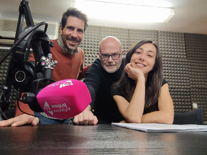 MarliBrosgen's tweet photo. Los 12 capítulos de LA ÚLTIMA NOCHE DE PAQUITA Y LAUREANO, una comedia radionovelesca sobre la eutanasia. 
¿Una radionovela humorística en torno a un tema tan sensible como la eutanasia? https://t.co/GzI998nZRQ