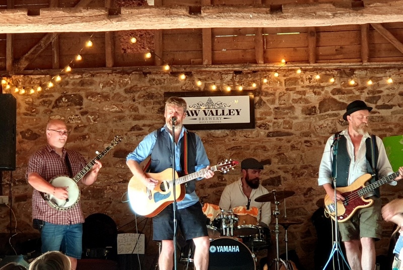 RAMMuseum's tweet photo. Don't miss out on our next #RAMMLates!

Inspired by the Earth Spells exhibition 🌱 Enjoy lively and toe-tapping #music from folk-rock group The Red Dirt Band 🎸 and others!!

You can book for 21 Apr here > https://t.co/tyDeAivRn0 https://t.co/oy7427AJa8