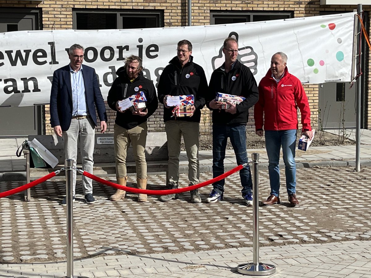 Feestelijke afsluiting Fijn Wonen West. Bedankt! ⁦<a href="/fijnwonen/">Fijn Wonen</a>⁩ ⁦<a href="/VanWijnenGroep/">Van Wijnen</a>⁩ ⁦<a href="/Woonplusactueel/">Woonplus Schiedam</a>⁩#Schiedam