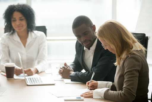SassoonCymrot's tweet photo. Bill Moriarty explains common misconceptions about arbitration business owners should understand and the reality. #arbitration #businessdispute https://t.co/2ylu1hcc2x https://t.co/tHRnpqOjHj