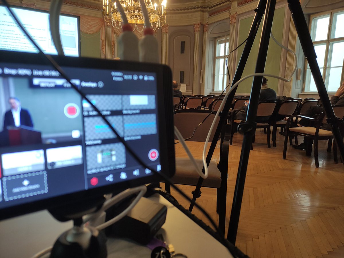 ElisabethKoeni3's tweet photo. Behind the scenes at the @ACDH_OeAW  join in! https://t.co/Hw3p0e7ylM https://t.co/ATIkCCftsp