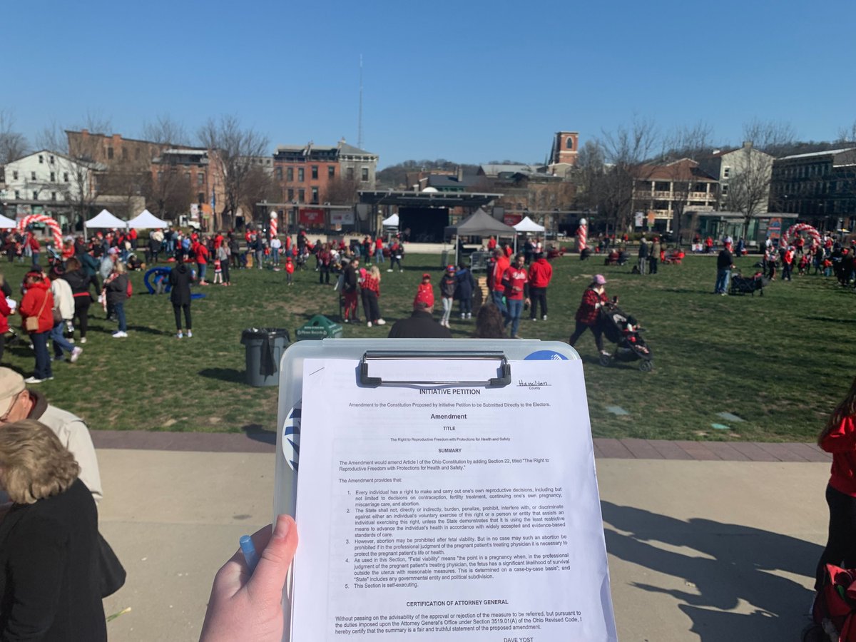 👋🏼We are at Cincinnati #RedsOpeningDay collecting signatures! With your support, Ohioans will have the opportunity to vote on our amendment for reproductive freedom in November. 

Come find us! 😎⚾️
