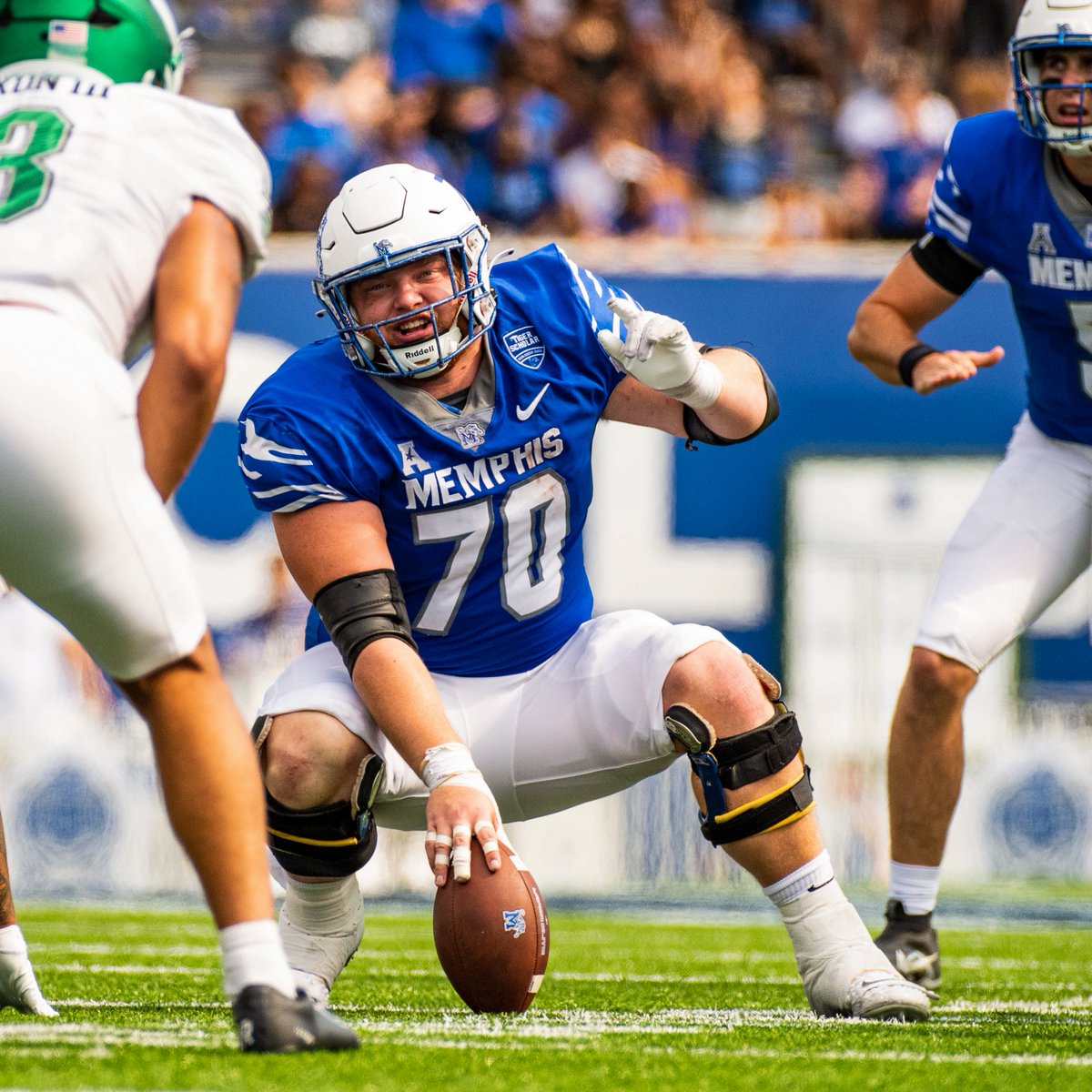 TigersAthletics's tweet photo. Commit to @MemphisFB. Commit to the 901.
π£ @likes_jacob
#ImCommitted |π https://t.co/Ml8L9Ed6MQ https://t.co/nP3Uajfnpi