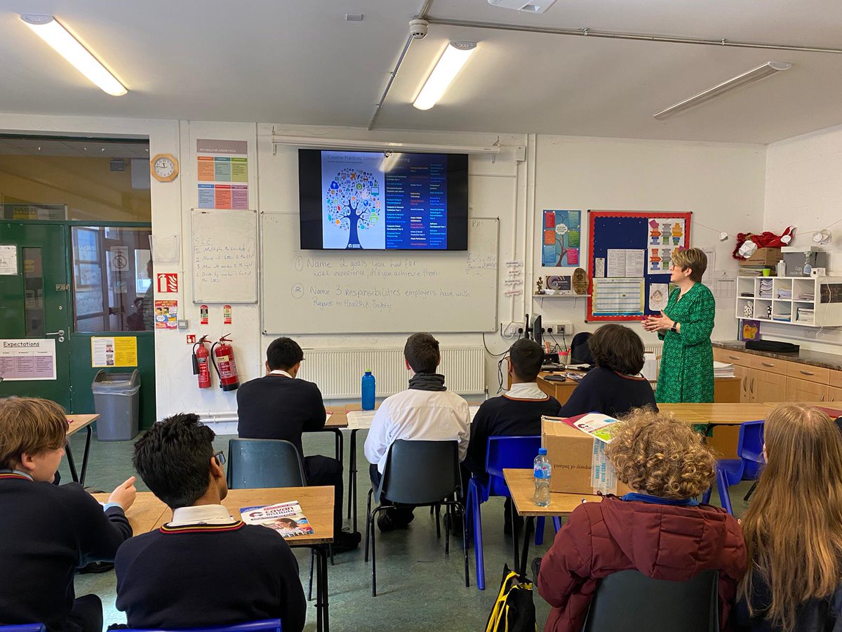 StBricins's tweet photo. Big thank you to Cavan Institutes Michelle Gallagher, for coming in to speak with senior cycle students about Cavan Institute, the SUSI grants and third level education. #lifelonglearning #cavaninstitute https://t.co/DAnuzQUCWR