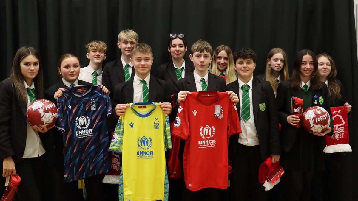 thinkbiggoals's tweet photo. Today we were back at @Arnold_Hill giving out some prizes for the students that went above and beyond within the workshops we delivered🏆🔴🌳

Well done to all students who won!!🤩

👉arron.cuttriss@nottinghamforest.co.uk

#ThinkBig #AimForGoal 
@Ideagen_ | @NFFC_Community https://t.co/mqhi1Evfog