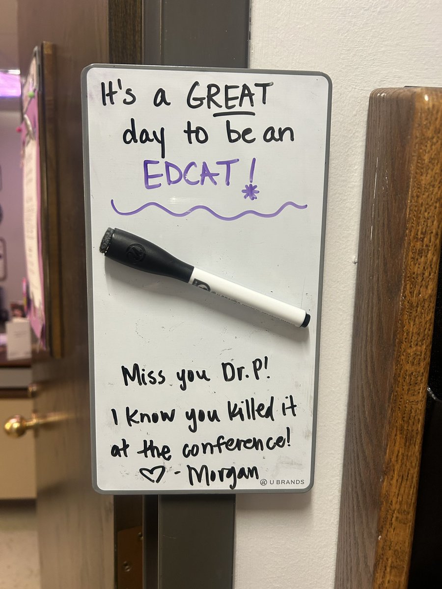 BethPesnell's tweet photo. I just ๐ coming back to see notes like this! Love my @ksuedcats #ITeachatKState https://t.co/dPAGQMbt9M