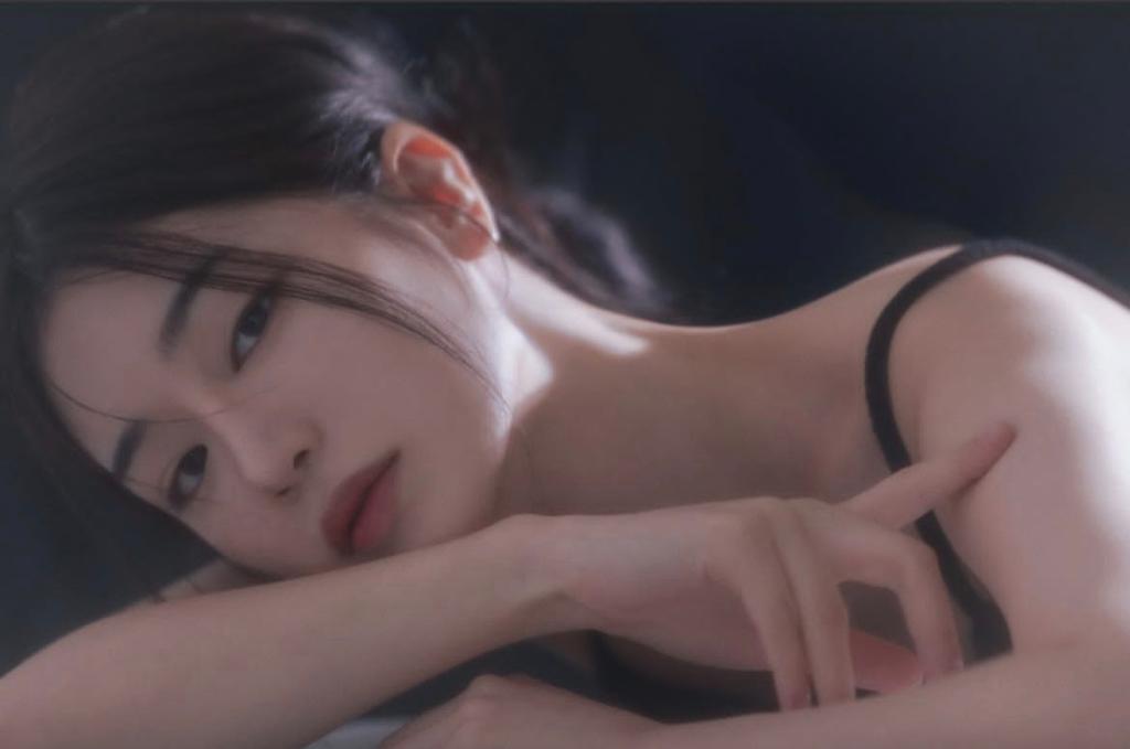 bunnieSnbeaRs_'s tweet photo. [033023 ]

So ethereal ✨️ 
1st pic used as new IG pfp ☺️

• Jeong Seunghee IG UPDATE | sminsmin_ 💜

#스민장미 #sminrose #jasrose #rosemin #jasmine #whiterose #jangmi #smin https://t.co/vJ6F6xcSVZ