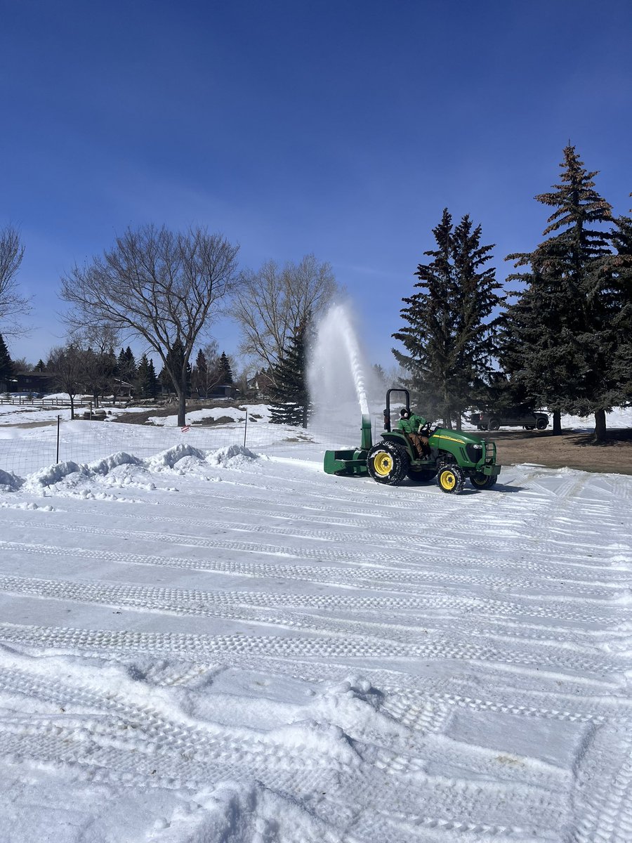 Joel Thur tweet media