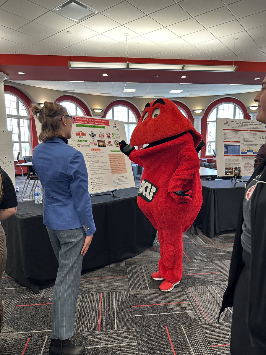 WKUCEBS's tweet image. Thank you to all our presenters and visitors at the CEBS Poster Session! We’re looking forward to seeing these students and more on Saturday at the Student Scholar Showcase! #WKU #appliedresearch
