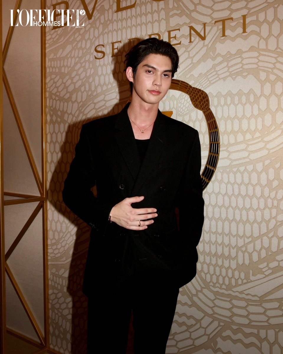 LOfficielThai's tweet photo. วิดิโอไม่จุใจ แฟนๆ ขอมาเราจัดให้ครับ! สำหรับภาพสุดหล่อ ของหนุ่ม ‘ไบร์ท วชิรวิชญ์’ ในงาน ‘Bulgari Serpenti 75 Years Anniversary Pop-up’ พร้อมเครื่องประดับ และเรือนเวลาสุดหรูจาก @Bulgariofficial แฟนๆ ให้กี่คะแนนครับ 

#Bulgari #Serpenti75
#BulgariSerpenti75xBright https://t.co/H4SrLq7C6E