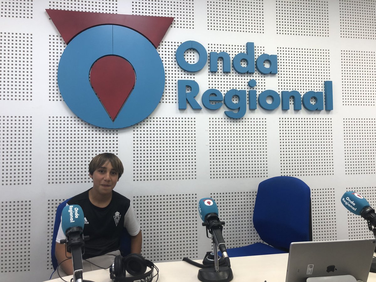ORMdeportes's tweet photo. Estamos encantados de recibir a chicos como Sergio del Liceo Francés, que nos ha acompañado en una jornada de radio, ha participado con @Fernandocvera en el programa, ha tenido la oportunidad de opinar sobre el @realmurciacfsad https://t.co/qwHSbWaAer