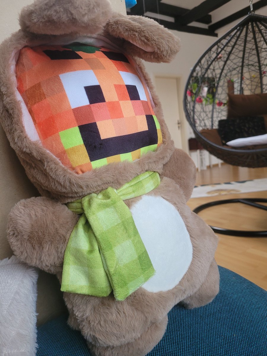 _Quietschy_'s tweet photo. #Osterminipaluten ist gestern zu seinen Brüdern #Minipaluten und #Minievilpaluten gezogen.
@Paluten 🎊😍 https://t.co/dqN3Tdjv12