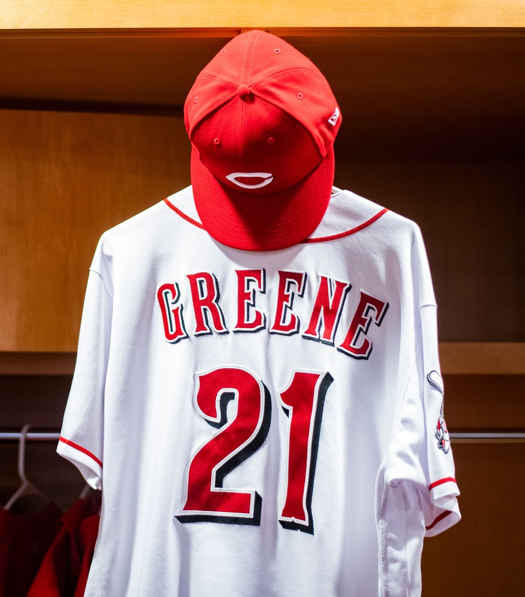 Reds's tweet photo. The home whites 😮‍💨

#RedsThreads ╳ #RedsOpeningDay https://t.co/qotOd7WtGB