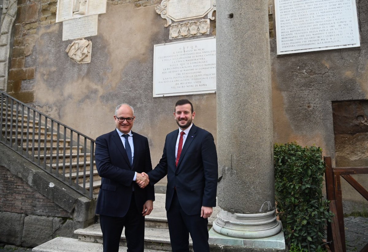 VSinkevicius's tweet photo. My first official visit to Italy started in Rome.

Not in one of its thousands beautiful spots but in Europe’s biggest landfill, Malagrotta - now closed.

Italy &amp; Rome have accomplished huge progress in waste management &amp; fighting pollution.

Time to deliver all solutions! 🇪🇺🇮🇹 https://t.co/qT6aBbfTBT