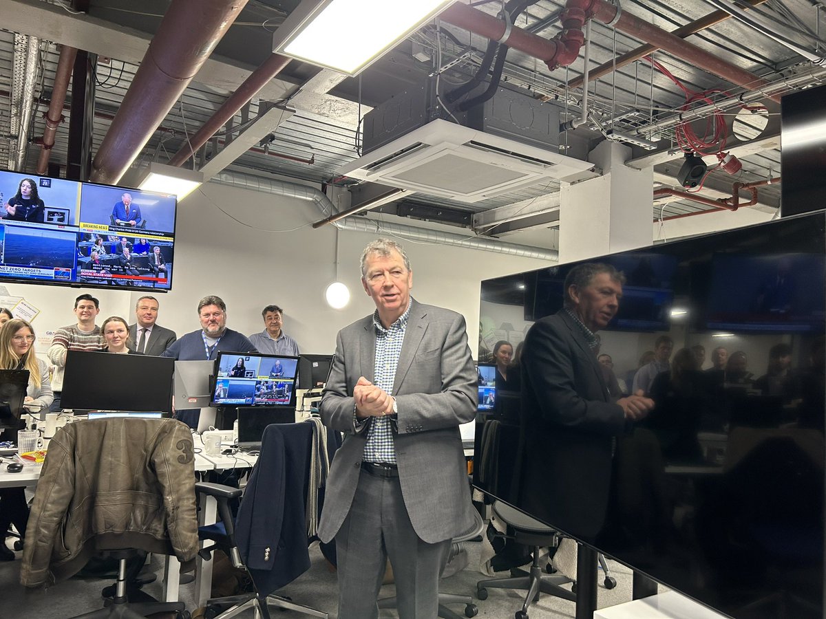 Alastair Stewart tweet media