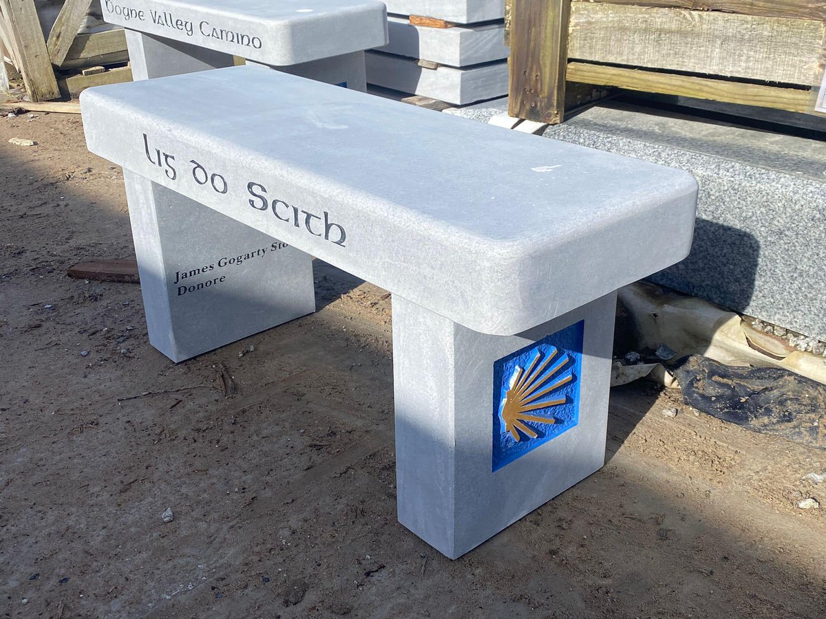 Love_Drogheda's tweet photo. Keep an eye out for the new signage being installed to waymark the Boyne Valley Camino ↖🚶🏼‍♀️ Boyne Valley Walking have done an amazing job creating the 25km self-guided trail which celebrates Drogheda and our surrounds.

Find out more here: https://t.co/ej029KvETW

#LoveDrogheda https://t.co/XrjMjqZMUk