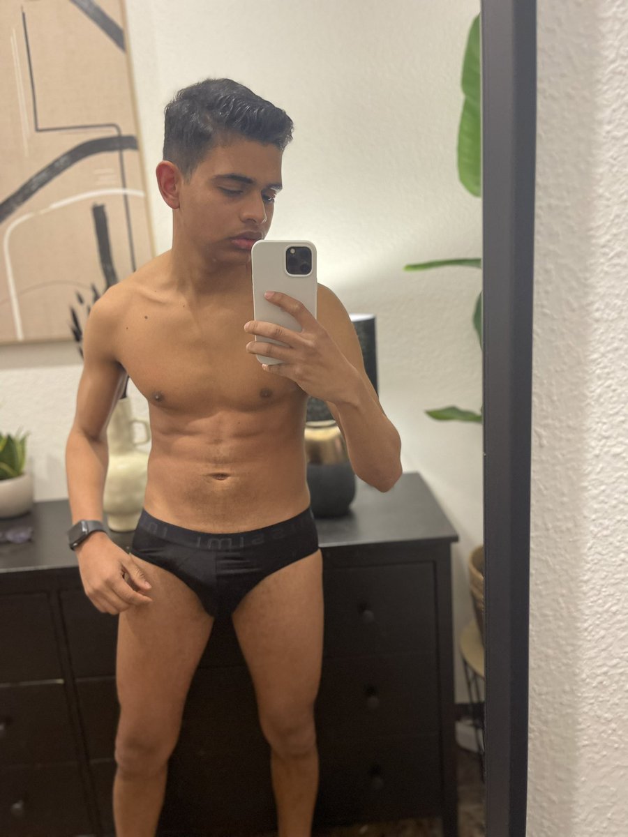 fucha ready now we go to the gym 🚿💪🏽👟