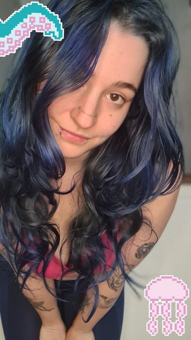 Tu viens jouer avec moi ? 🤭👀 https://t.co/d6M9f3oqWU