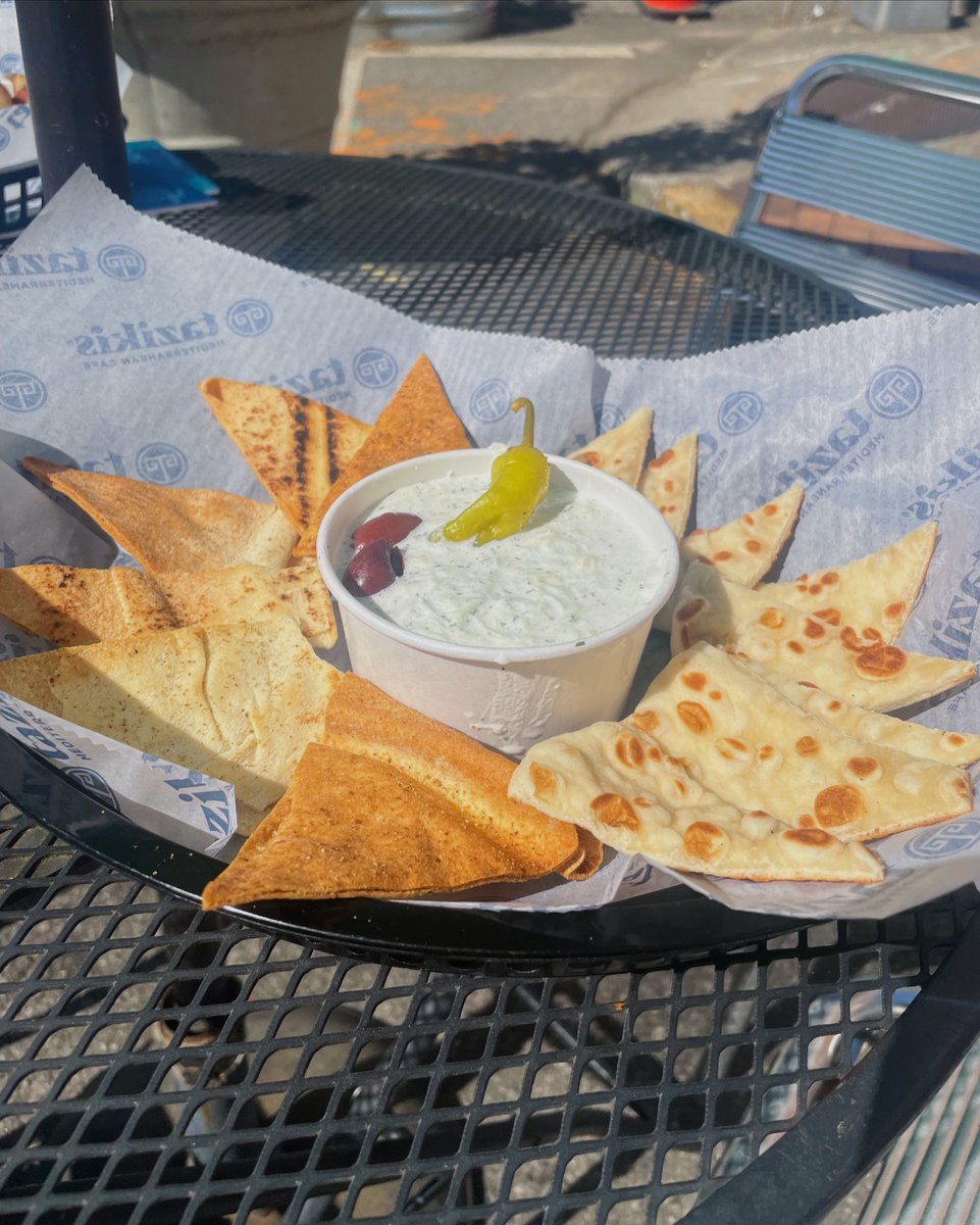 Nothing helps you get through the week like our delicious Taziki's dip and pita combo! Come try it for yourself today 🤩😎