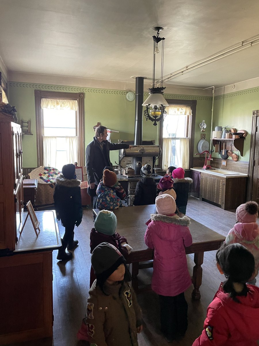 We had an absolute blast at Bronte Creek’s Maple Syrup Tour yesterday! 🍁 <a href="/JamesWHillPS/">JamesWHill</a> <a href="/HaltonDSB/">HDSB</a> <a href="/HDSBKDGN/">HDSBKindergarten</a>