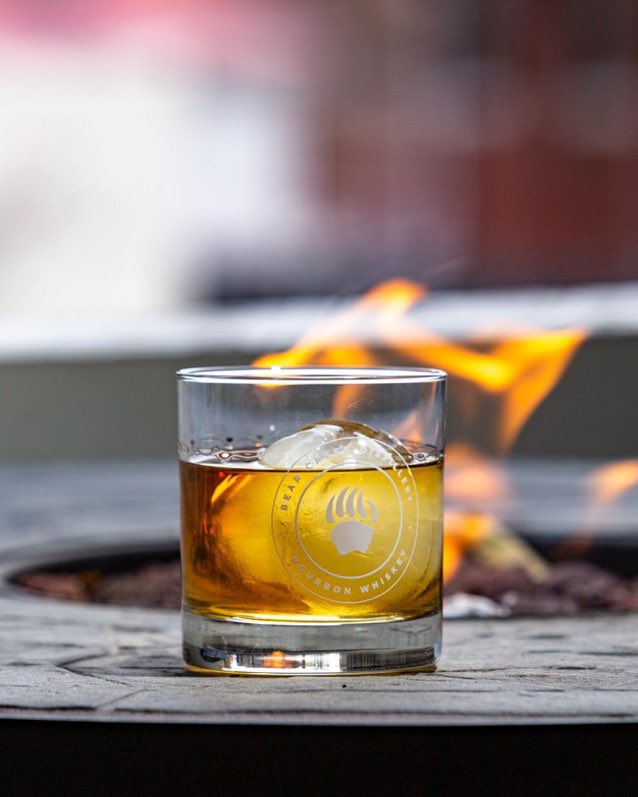 StillBearCreek's tweet photo. Our whiskies are the perfect fireside companions! #comecraftwithus #distilledindenver #knowyourspirits #readthelabel #whatsinyourbottle #coloradomade #coloradoowned #handcrafted #craftspirits #bcd #borninlakewood #raisedindenver #whatareyoudrinking https://t.co/yte055XtU6
