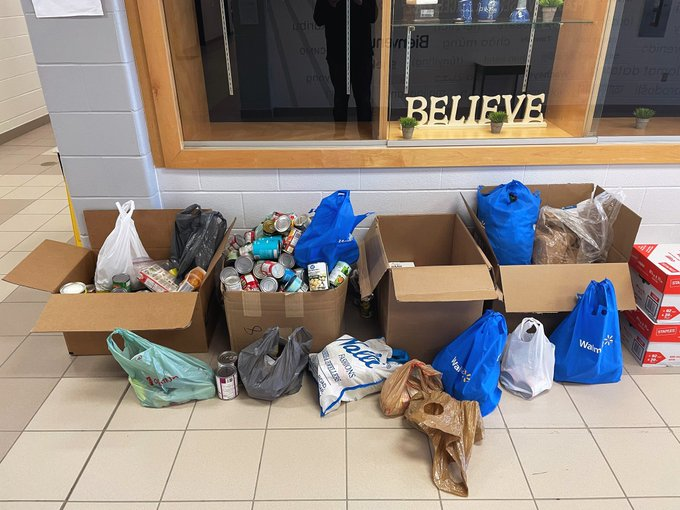 StBernardDPCDSB's tweet photo. 🐻 Thank you to all the families that have donated to our annual Lenten Food Drive.  We will be collecting donations until tomorrow. https://t.co/dlmmmrubf3