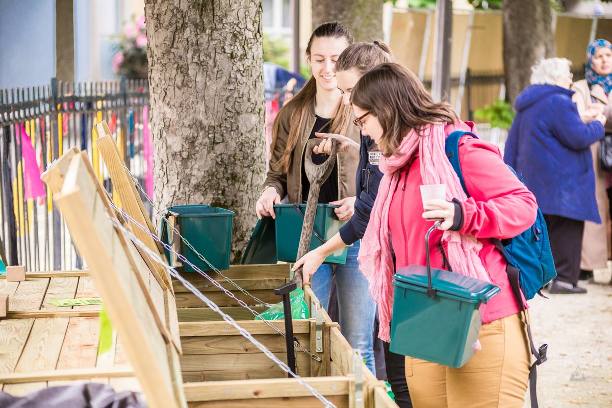 ♻ 👨‍🌾 Le festival Tous au Compost organisé par notre partenaire Réseau Compost Citoyen se déroule jusqu'au 9 avril. Déjà 1744 évènements programmés partout en France👉 tousaucompost.fr

Site du Compost de l’Insurrection -Square de l’Insurrection (Ivry) <a href="/Felipe/">Felipe Oduardo</a> SEGURA