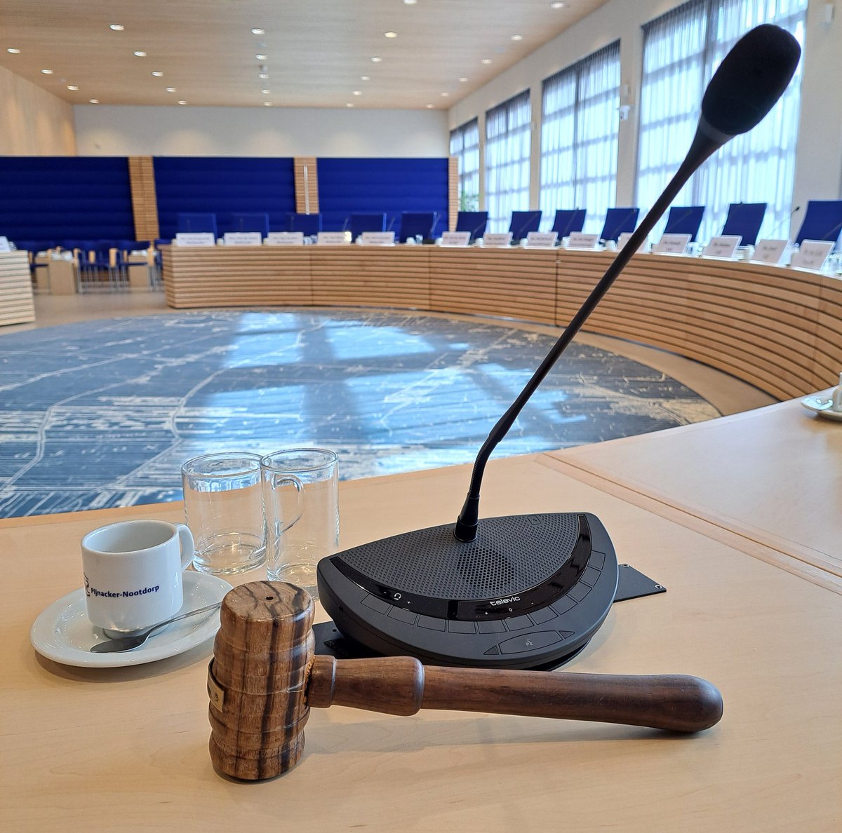 Om 20.00 uur begint de Besluitvormende vergadering. #deraadbesluit onder andere over de aanvullende subsidie voor <a href="/CulturAenZo/">CulturAenZo</a> en de definitieve uitwerking #burgerparticipatie 
Zie voor de hele agenda pijnacker-nootdorp.raadsinformatie.nl/vergadering/10… Wees welkom! #deraadvergadert #pijnackernootdorp